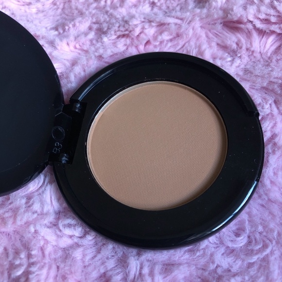 Makeup bundle - Picture 3 of 3